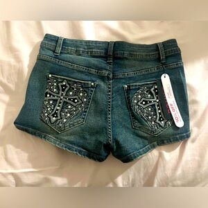 NWT women’s shorts